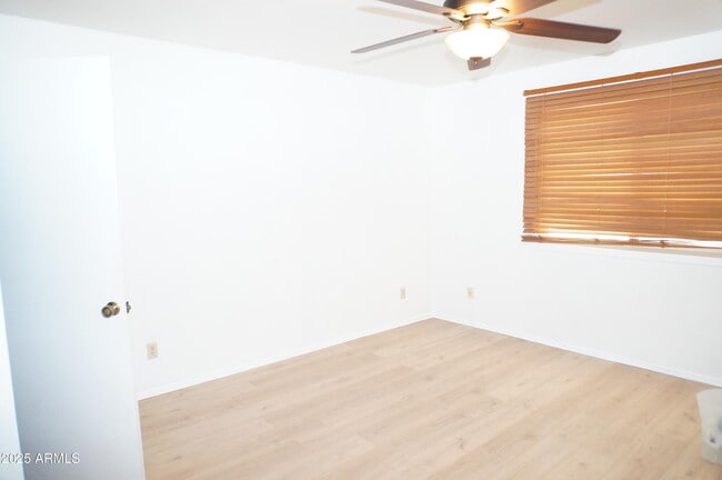 Building Photo - 3035 W Angela Dr