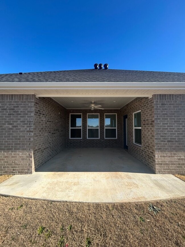 Building Photo - Beautiful Modern Home in Pea Ridge!