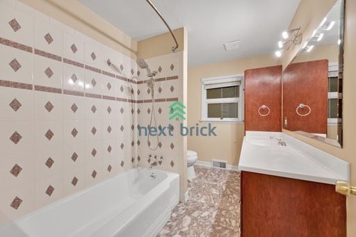 Building Photo - Stunning Bellevue Home for Rent