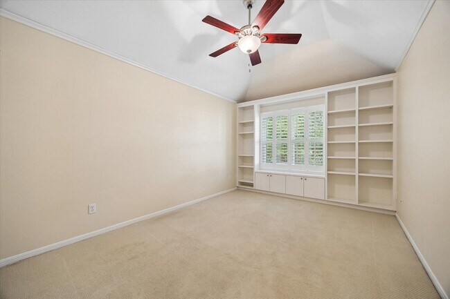 Building Photo - 2703 Westgate Dr