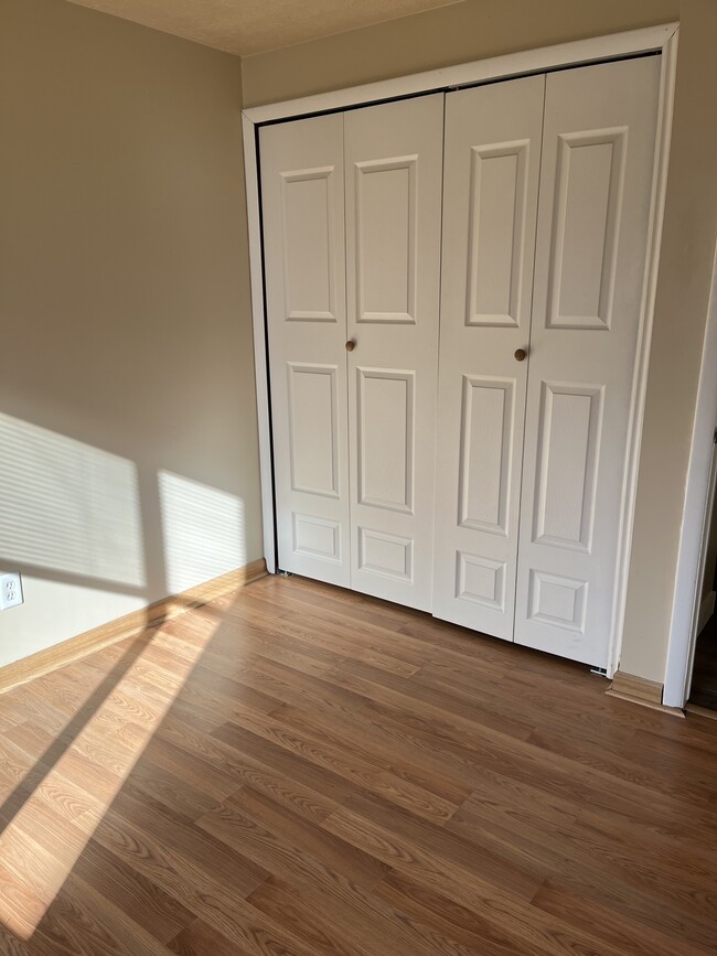 Building Photo - 2333 Cliff Swallow Dr