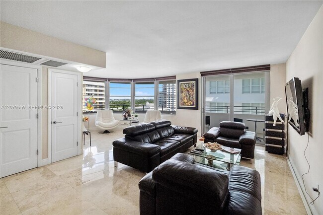 Building Photo - 5555 Collins Ave