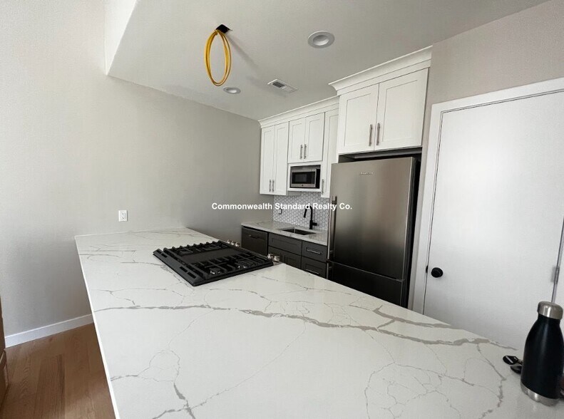 Building Photo - 1661-1663 Washington St. Unit 306