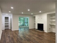 Building Photo - 1006 Dunbar Dr