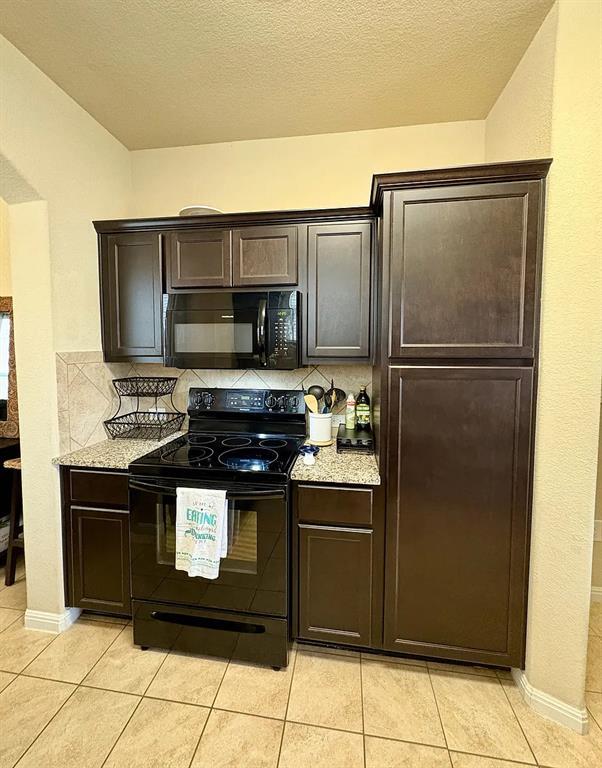 Building Photo - 116 Gates of the Arctic Ave