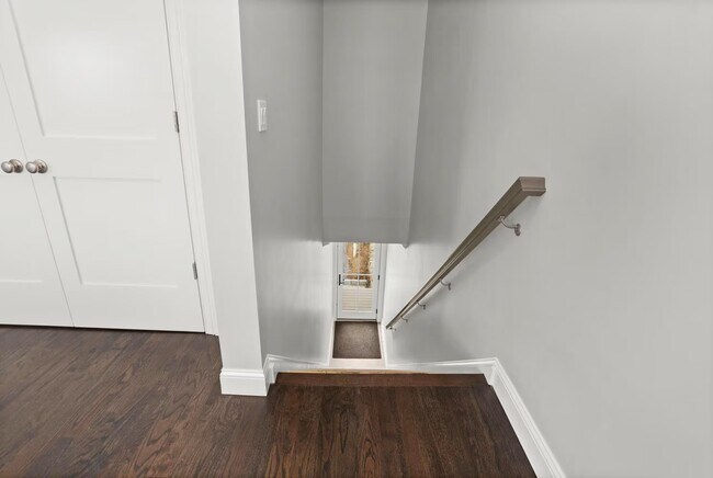 Building Photo - 4 Armonk St