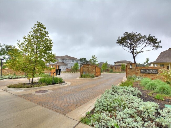 Building Photo - 11000 Cut Plains Loop