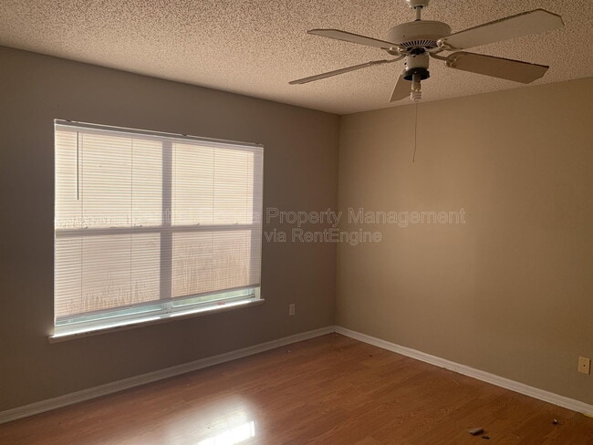 Building Photo - 4417 Pembridge Ave