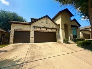 Building Photo - 911 Copper Lake Rd