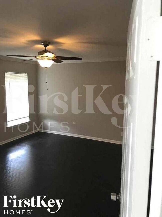 Building Photo - 1908 SW Beard St