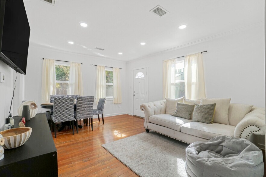 Building Photo - 3259 La Clede Ave