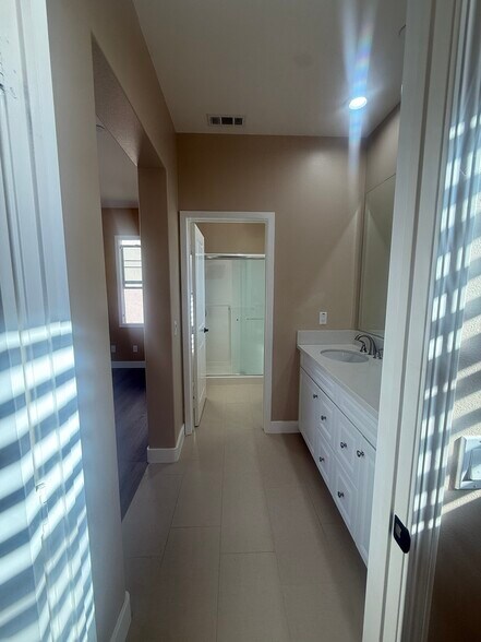 Building Photo - 21725 Bene Dr