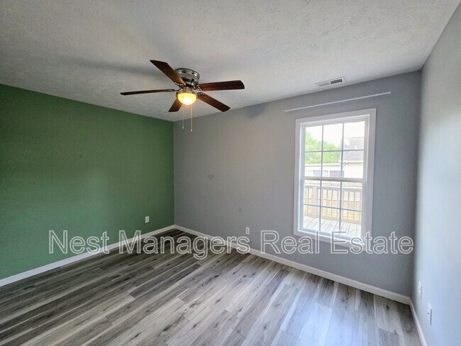 Building Photo - 7732 Redwood Ave