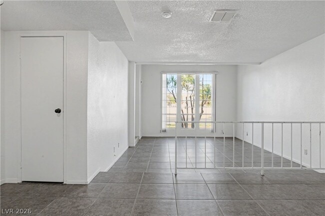 Building Photo - 6544 Ironbark Ln