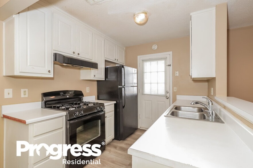 Building Photo - 313 Tramore Pass