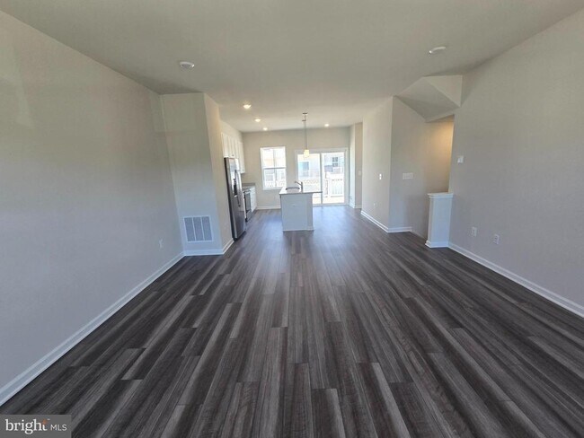 Building Photo - 354 Watercourse Dr