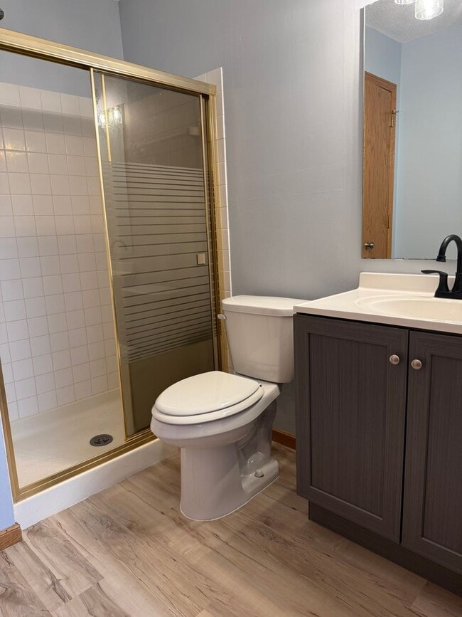 Building Photo - Two Bedroom Townhouse W/ Views Of Rice Lak...