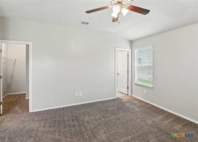 Building Photo - 737 Peak Pl