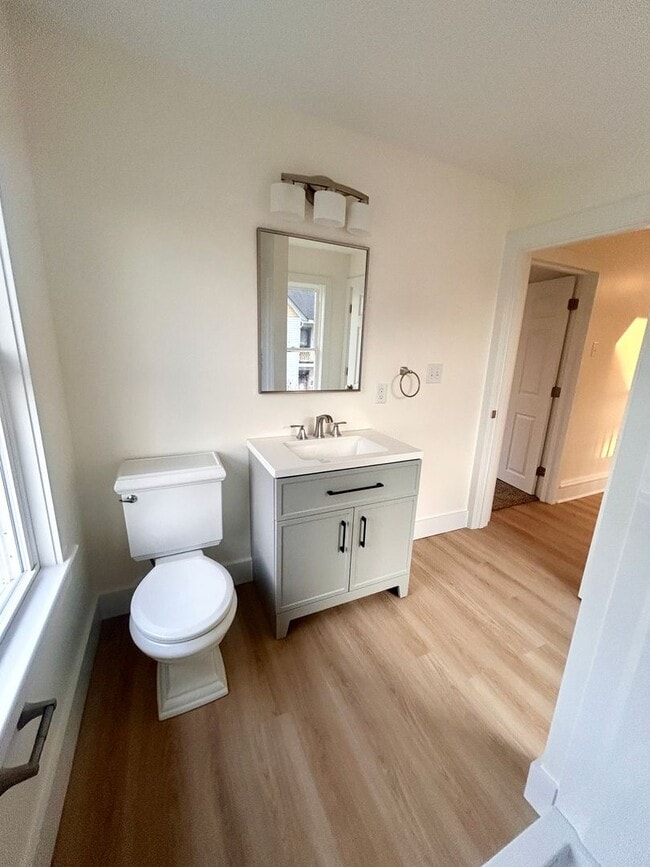 Building Photo - Bright & Spacious 3-Bedroom, 2-Bath Home with Open Concept Living in Lititz