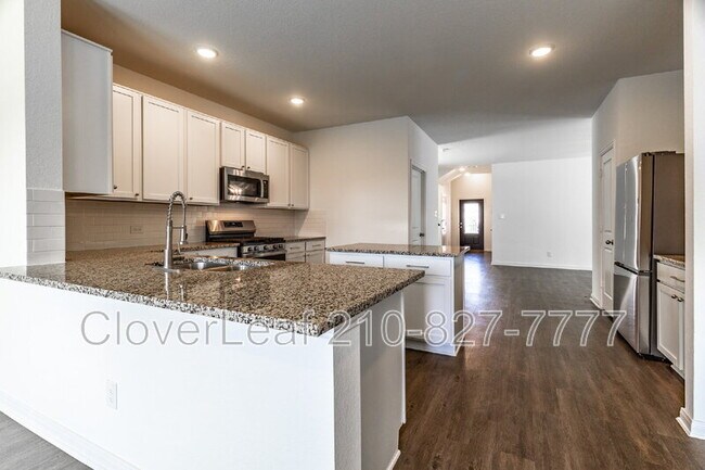 Building Photo - 6618 Cibolo Springs