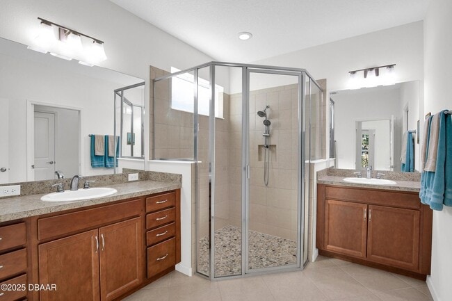 Building Photo - 767 Jollymon Way