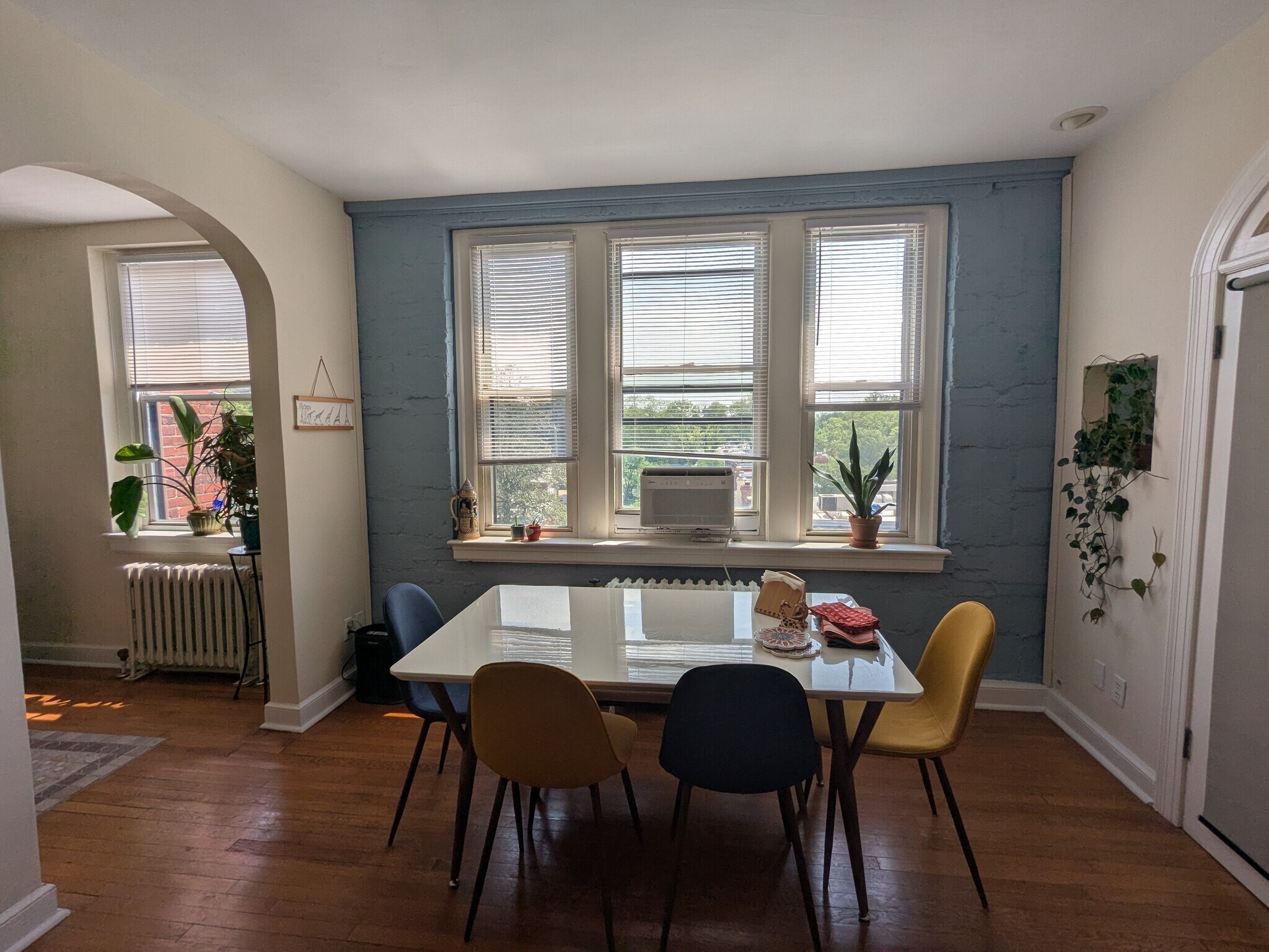 Dining area - 4007 Connecticut Ave NW