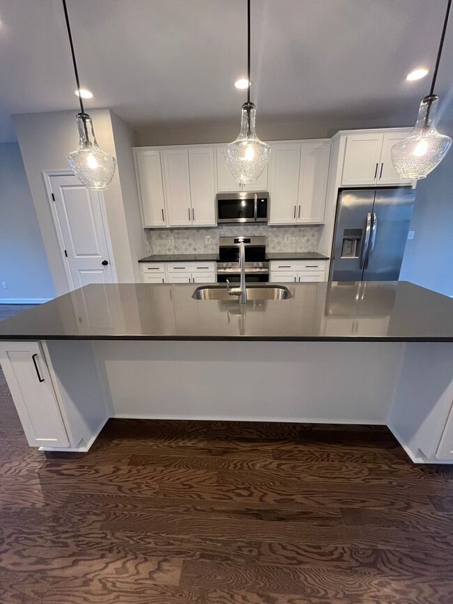 Building Photo - ***First Month Free*** Townhouse in Preston Lake