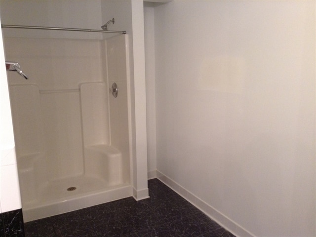 Building Photo - 3331 E Normandy Dr