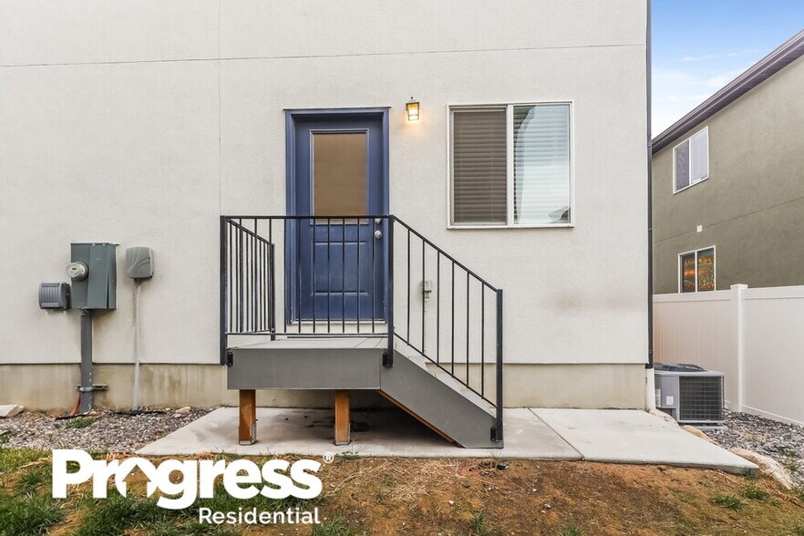 Building Photo - 7907 S Gaea Ct
