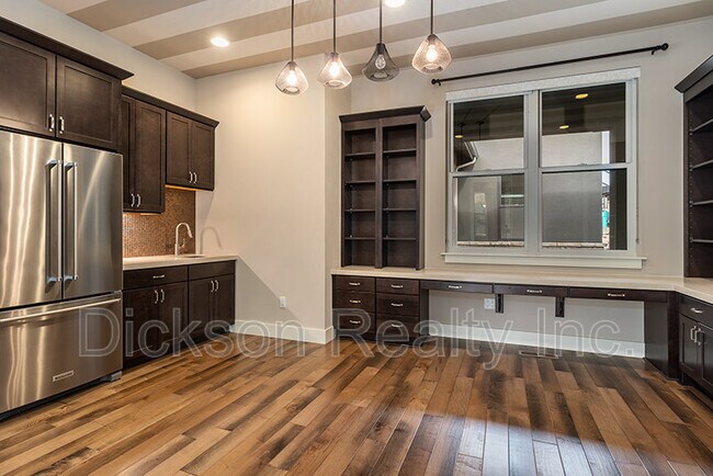 Building Photo - 4001 Whispering Pine Loop