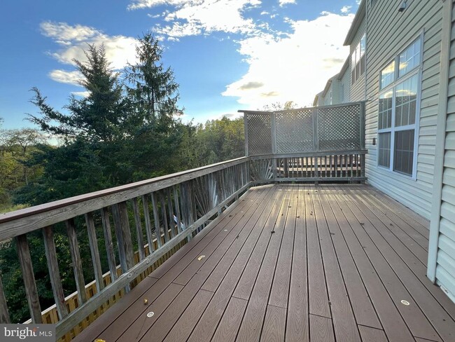 Building Photo - 13611 Acorn Hunt Pl