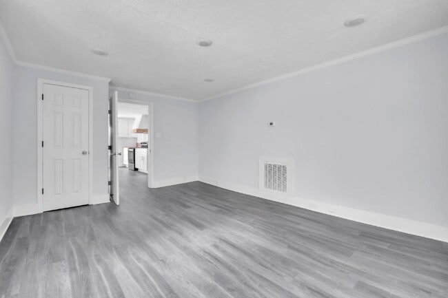 Building Photo - Updated 2-Bedroom Mill Home in Anderson, S...