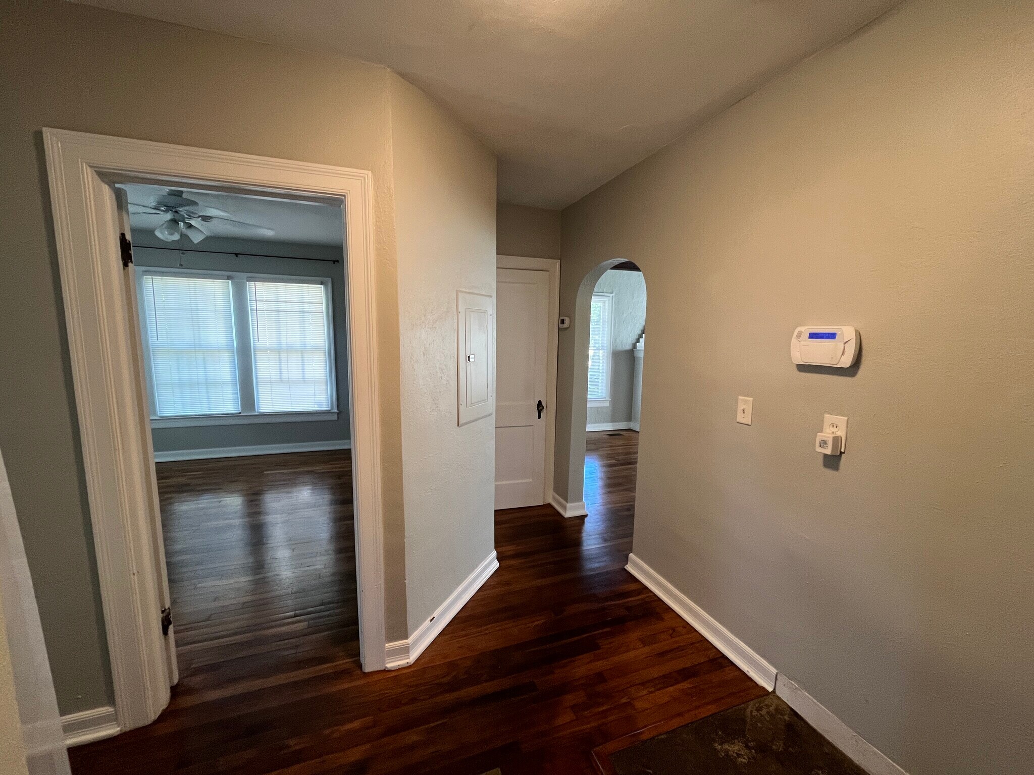 Building Photo - 2140 Arcadia Pl