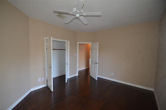 Building Photo - 13430 Missarah Ln
