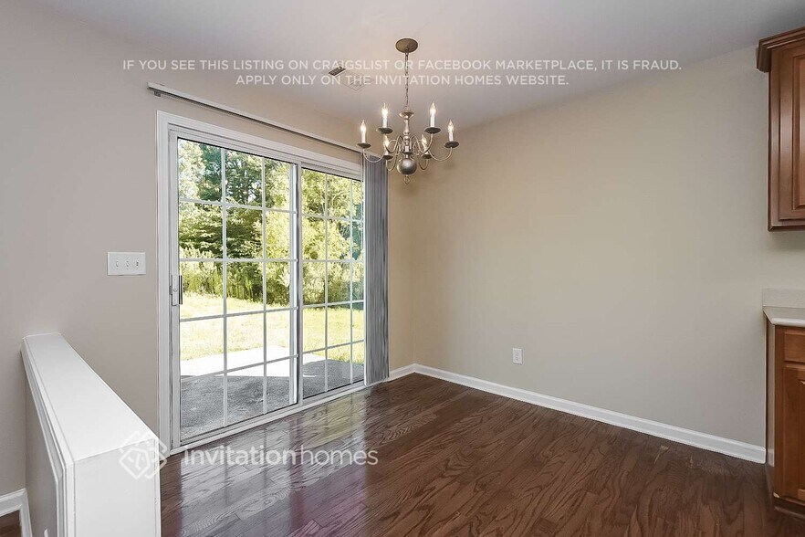 Building Photo - 543 Watercress Dr