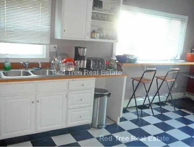 Building Photo - 45 Franklin St