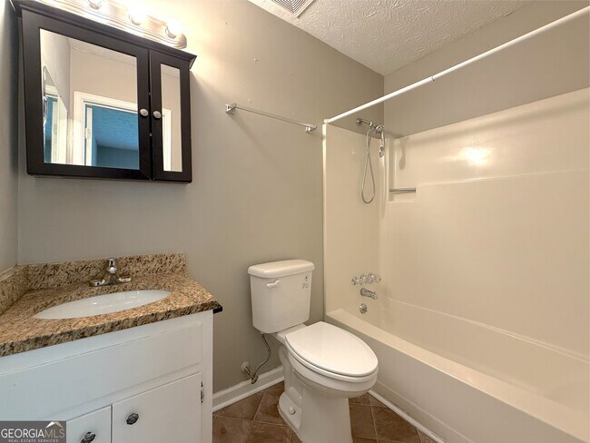 Building Photo - 813 Post Oak Cir