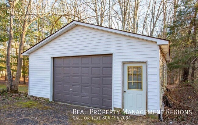 Building Photo - 4042 Novum Rd