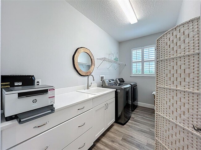 Building Photo - 10224 South Bay Lake Rd