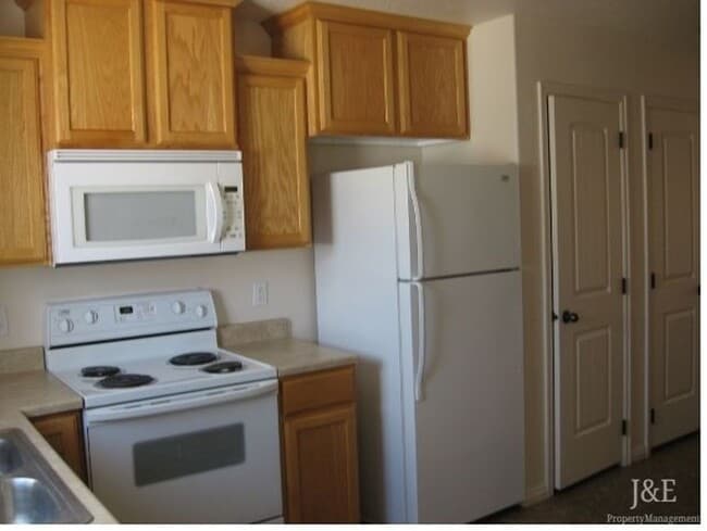 Building Photo - 4165 W 75 N