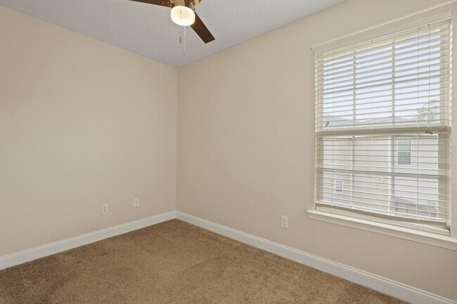 Building Photo - Charming 4-Bedroom Home for Rent in Hinesville, GA