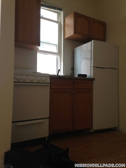 Building Photo - 59 S Huntington Ave