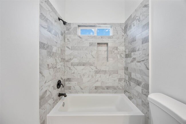 Building Photo - 7710 Independence St