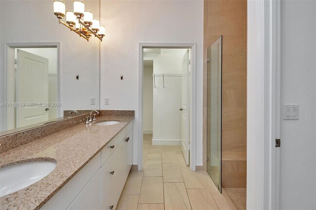 Building Photo - 22954 Clear Echo Dr