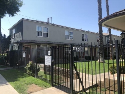 Building Photo - Fifth Street Apartments