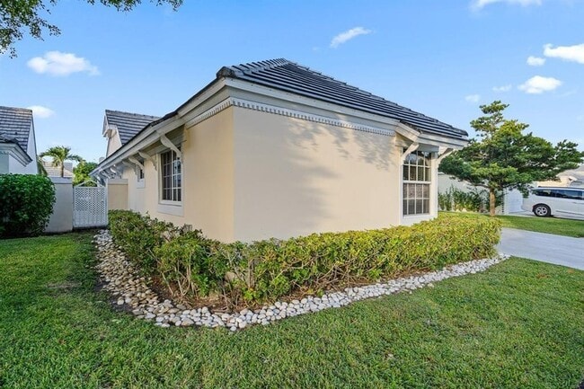 Building Photo - 9937 NW 47th Terrace