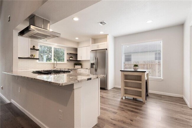 Building Photo - 12223 Cabana Ln