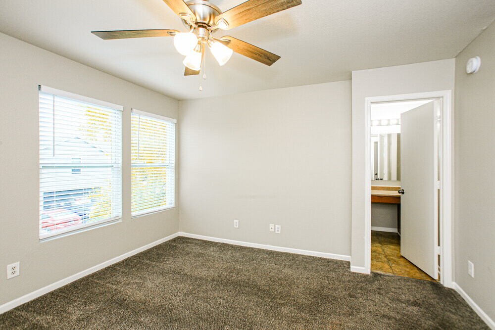 Building Photo - 15442 Gallow Ln