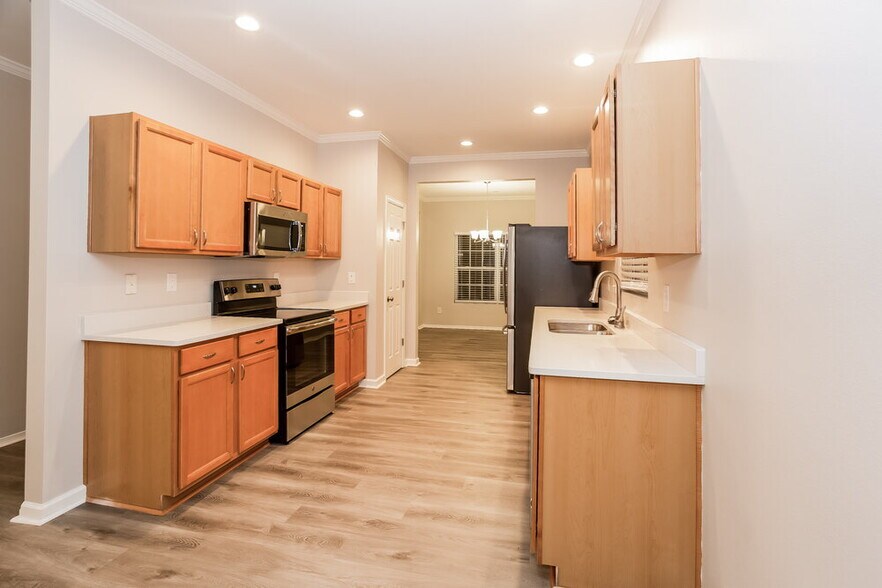 Building Photo - 4611 Meadowfield Rd