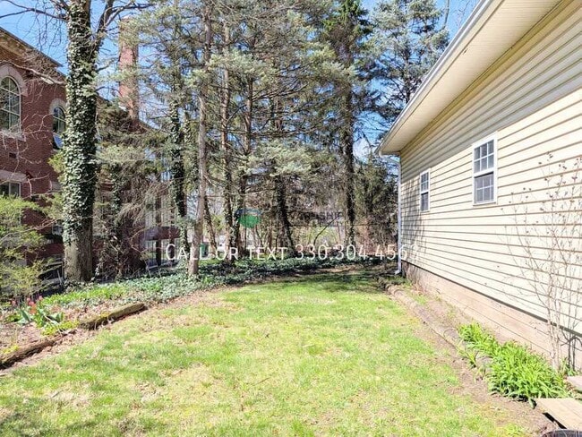 Building Photo - 724 Beall Ave